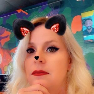 Meet your Posher, Ava